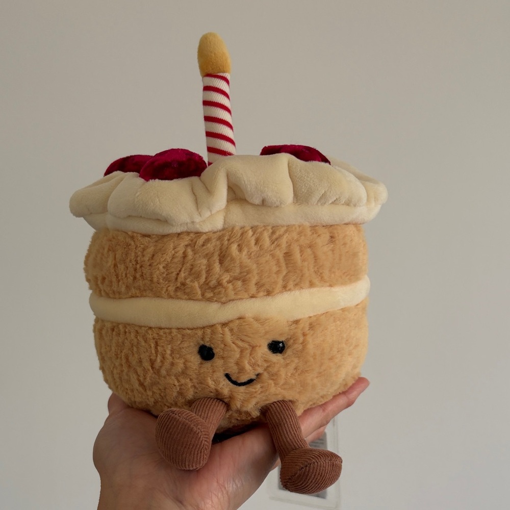 Jellycat Amuseables Birthday Cake